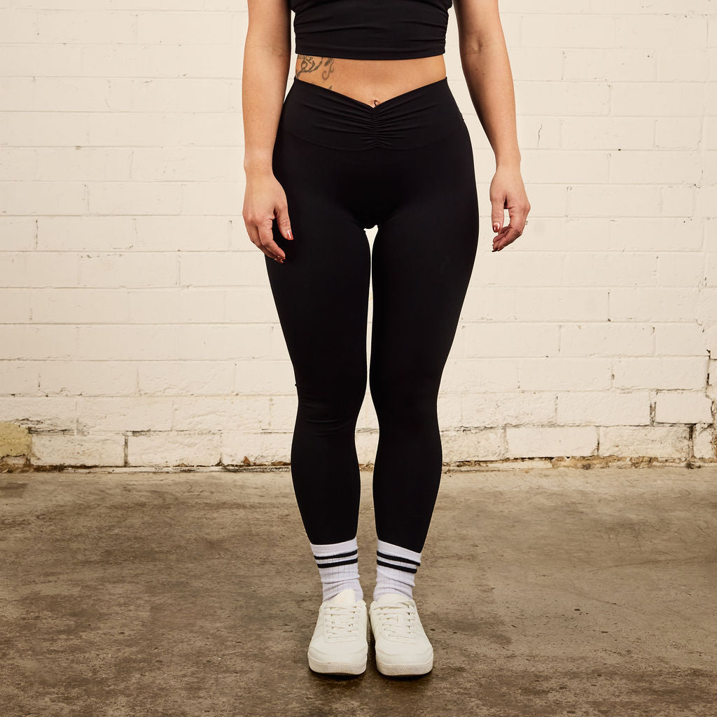 Luxe V Scrunch Leggings
