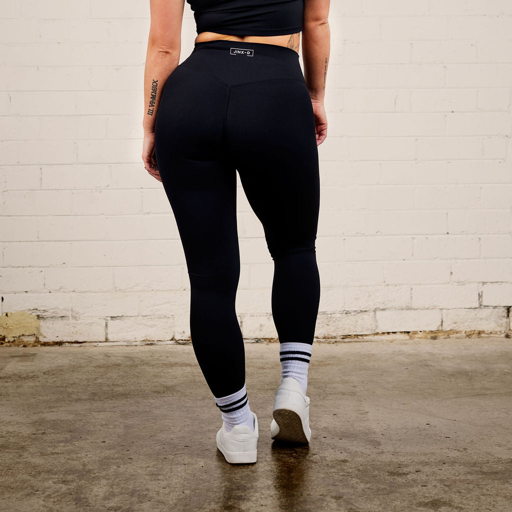 Luxe V Scrunch Leggings